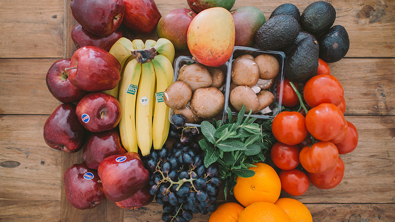 fresh fruits make diet food healthy