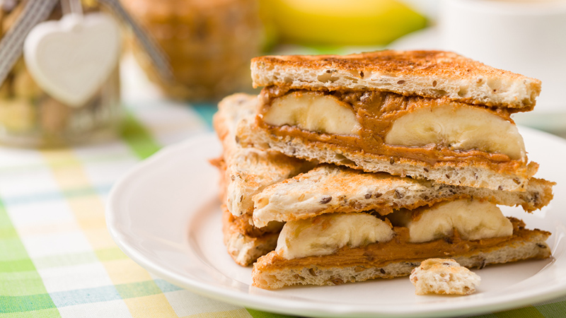 banana-peanut-butter-toast